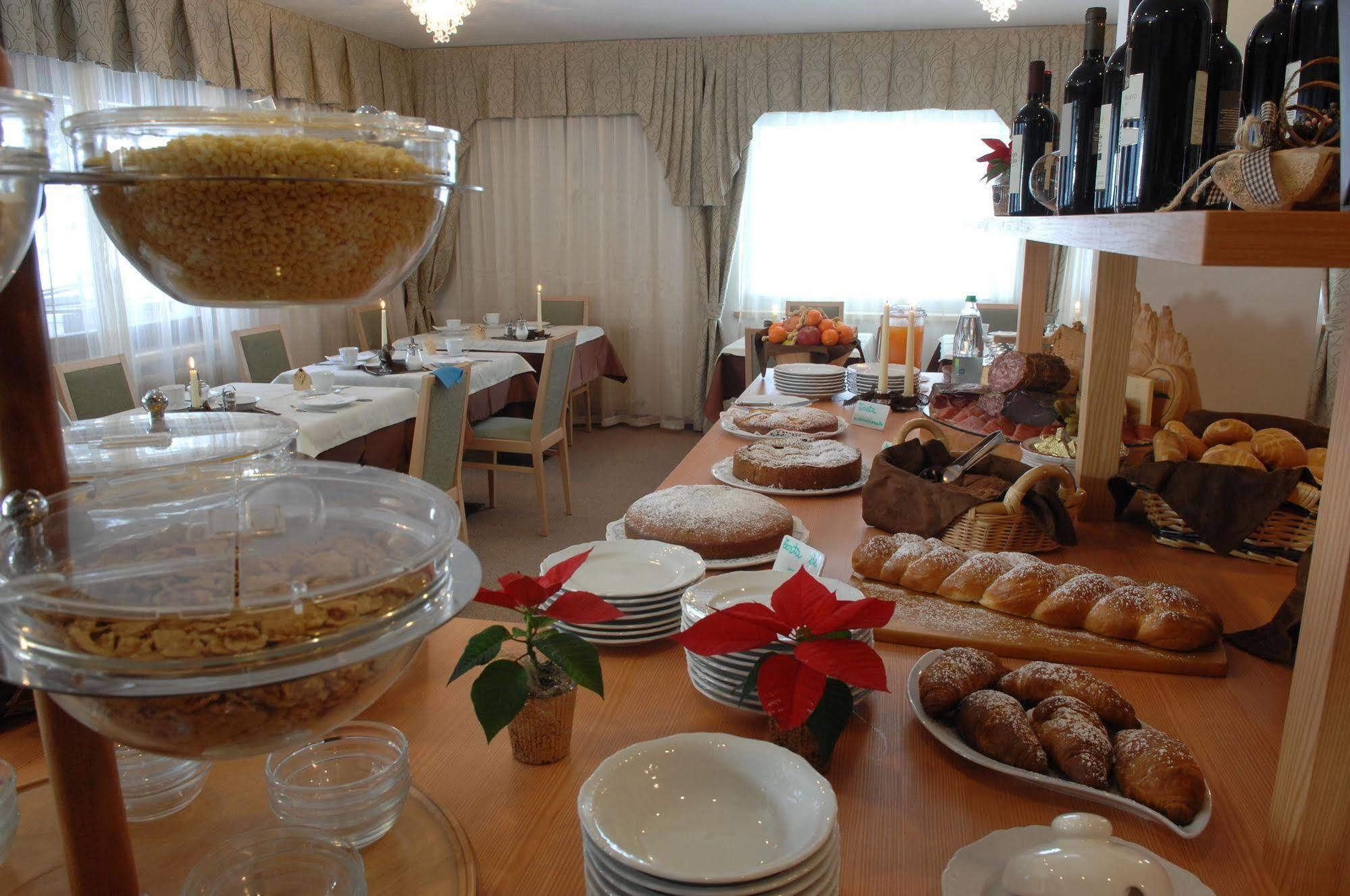 Cimon Dolomites Hotel Предацо Екстериор снимка